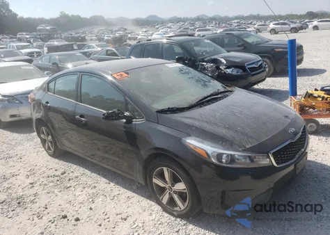 2018 Kia Forte Lx z USA, uszkodzony, nr VIN 3KPFL4A75JE219078